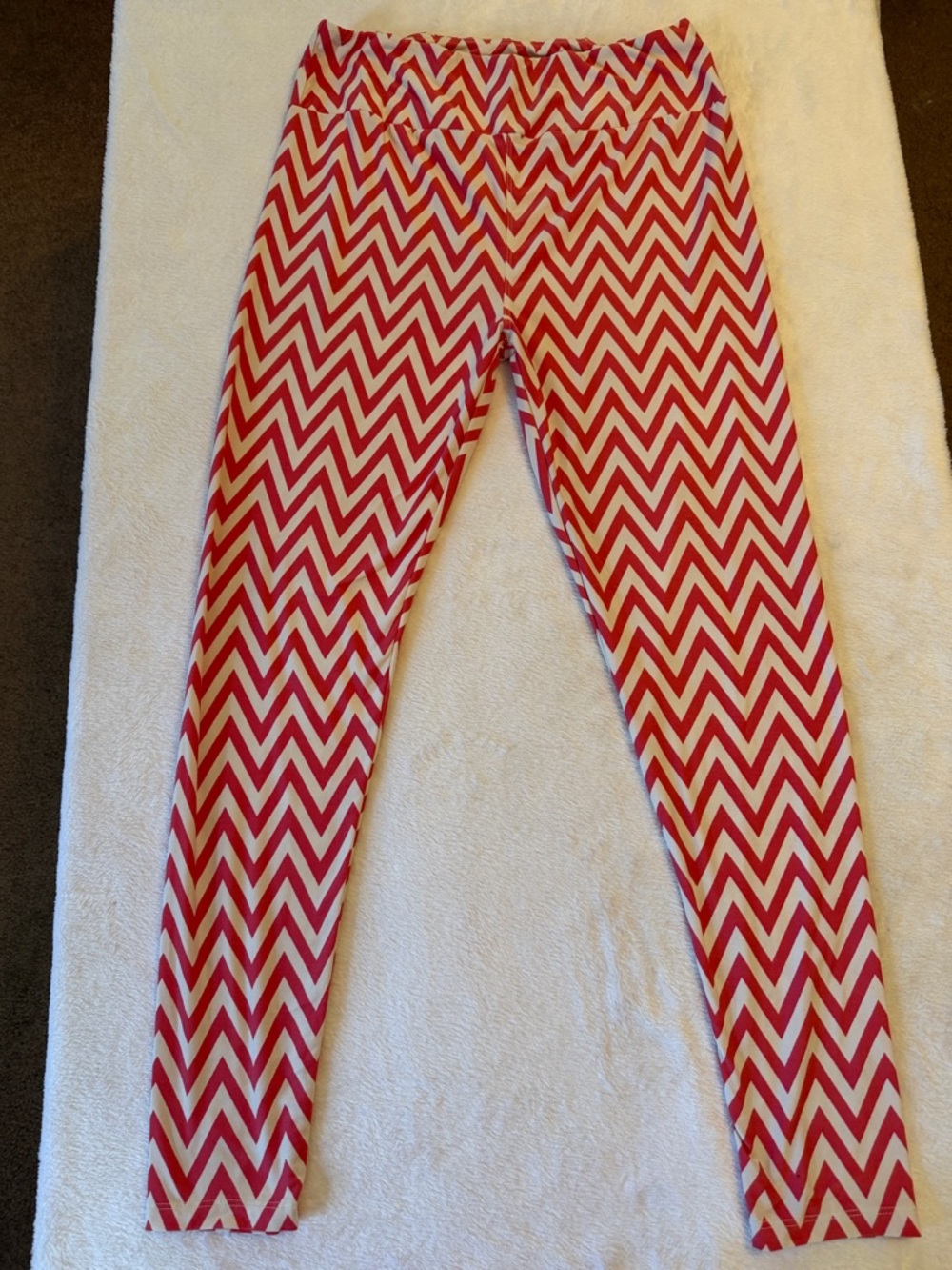 LuLaRoe Pink and White Chevron Leggings